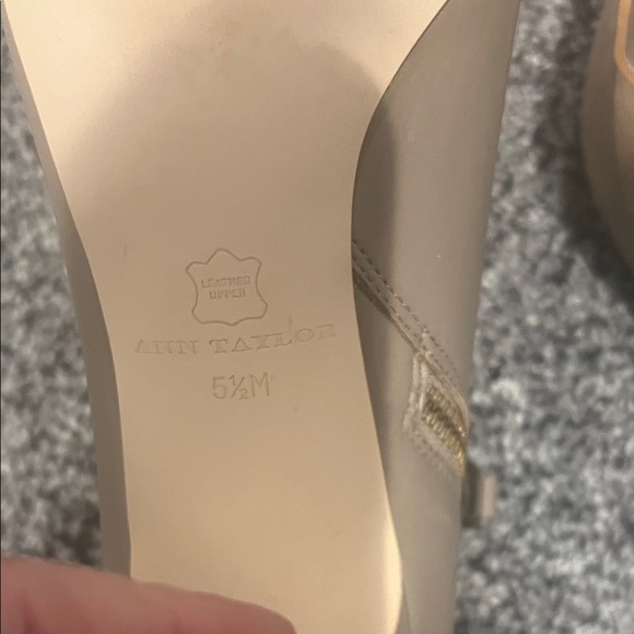 Ann Taylor Ankle Booties 5 1/2 - Picture 9 of 10
